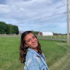 Meet your Posher, Émy-rose